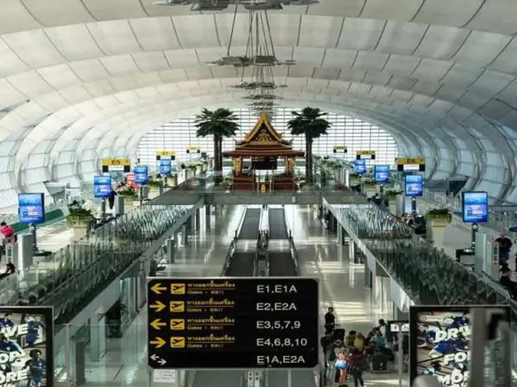 suvarnabhumi airport immigration hall arrival area